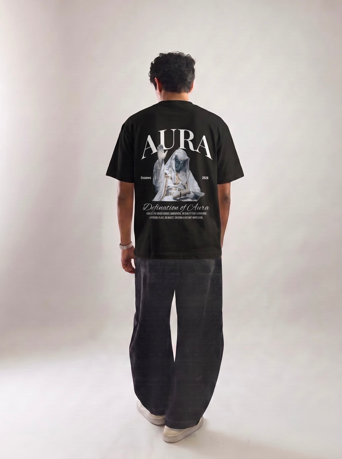 THE AURA TEE
