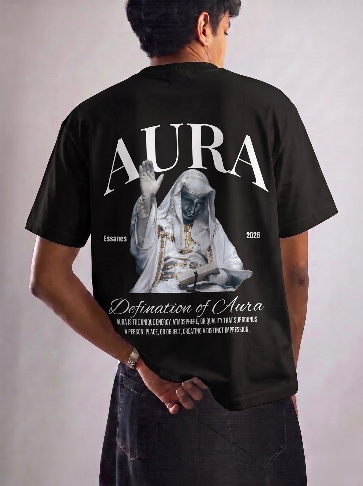 THE AURA TEE